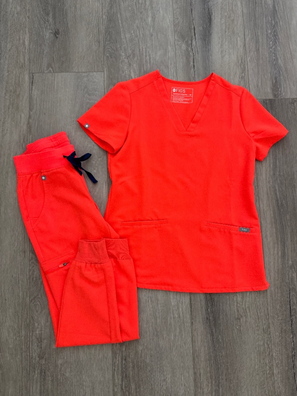 FIGS scrubs